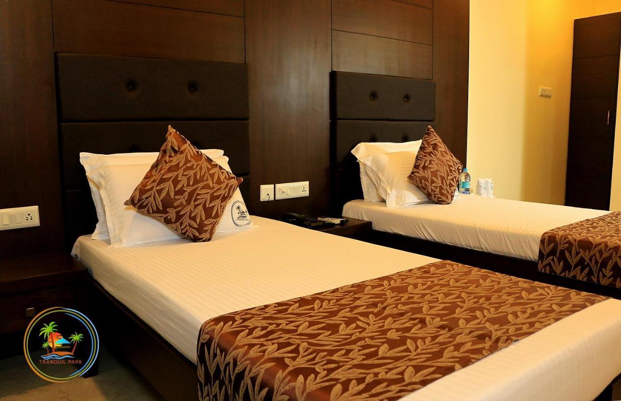 Hotel Tranquil Park Pondicherry Esterno foto