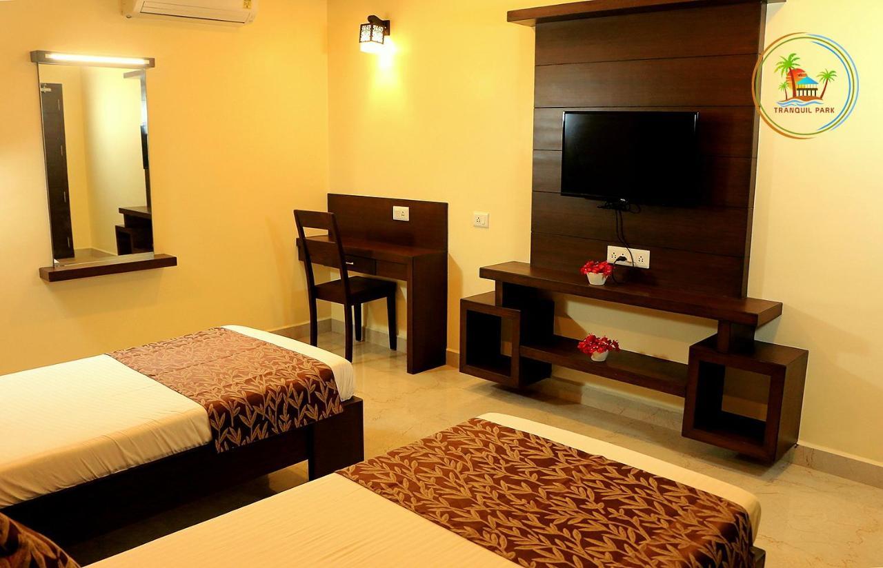 Hotel Tranquil Park Pondicherry Esterno foto