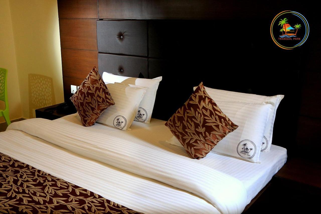 Hotel Tranquil Park Pondicherry Esterno foto