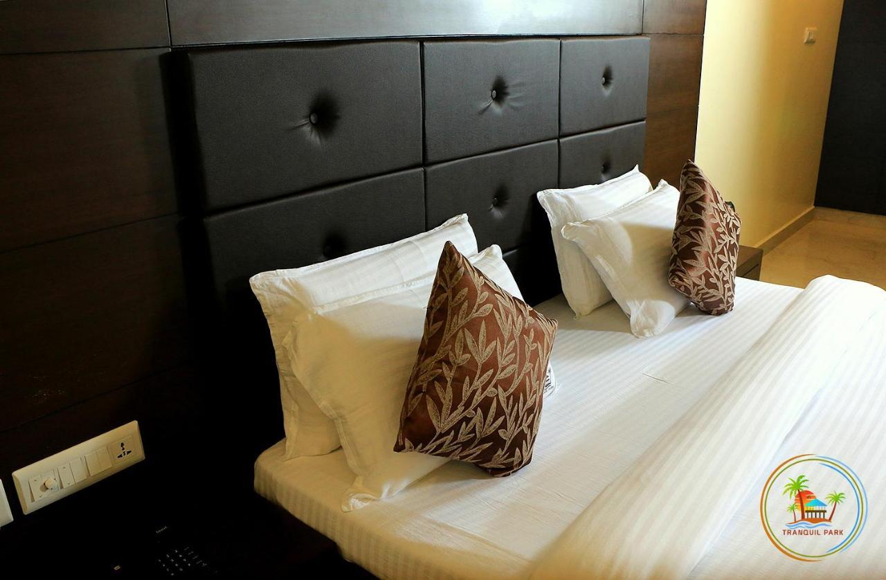 Hotel Tranquil Park Pondicherry Esterno foto