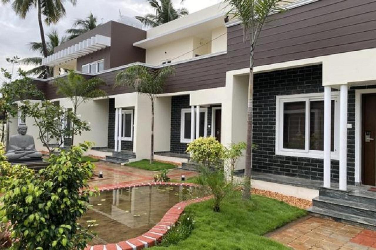 Hotel Tranquil Park Pondicherry Esterno foto