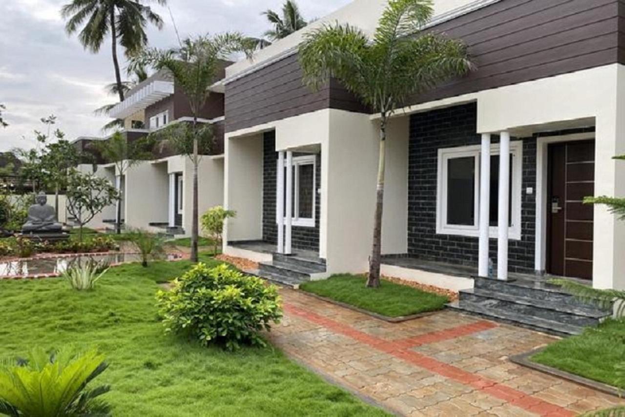 Hotel Tranquil Park Pondicherry Esterno foto